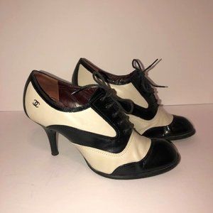 Chanel Spectator Bootie/Oxford Pump 37/6.5